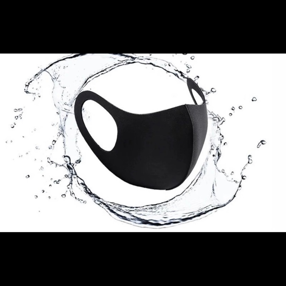face mask / mask / black face mask / black mask